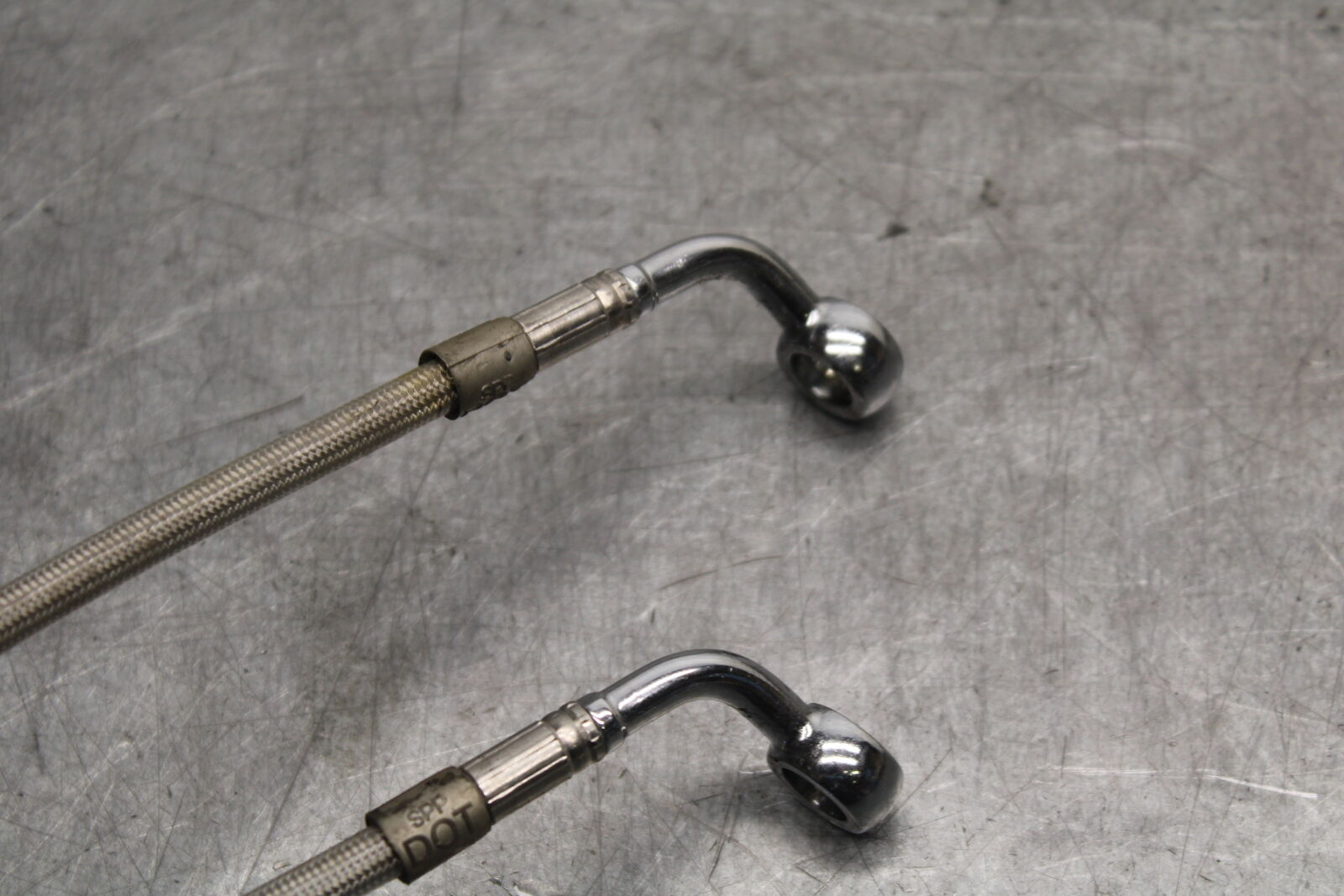 05-06 SUZUKI GSXR1000 AFTERMARKET BRAIDED FRONT BRAKE CALIPER HOSES LINES BB677