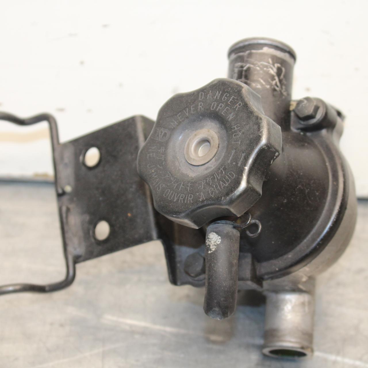 03-08 KAWASAKI VULCAN 1600 THERMOSTAT HOUSING 16160-0775 16160-1361 BB616