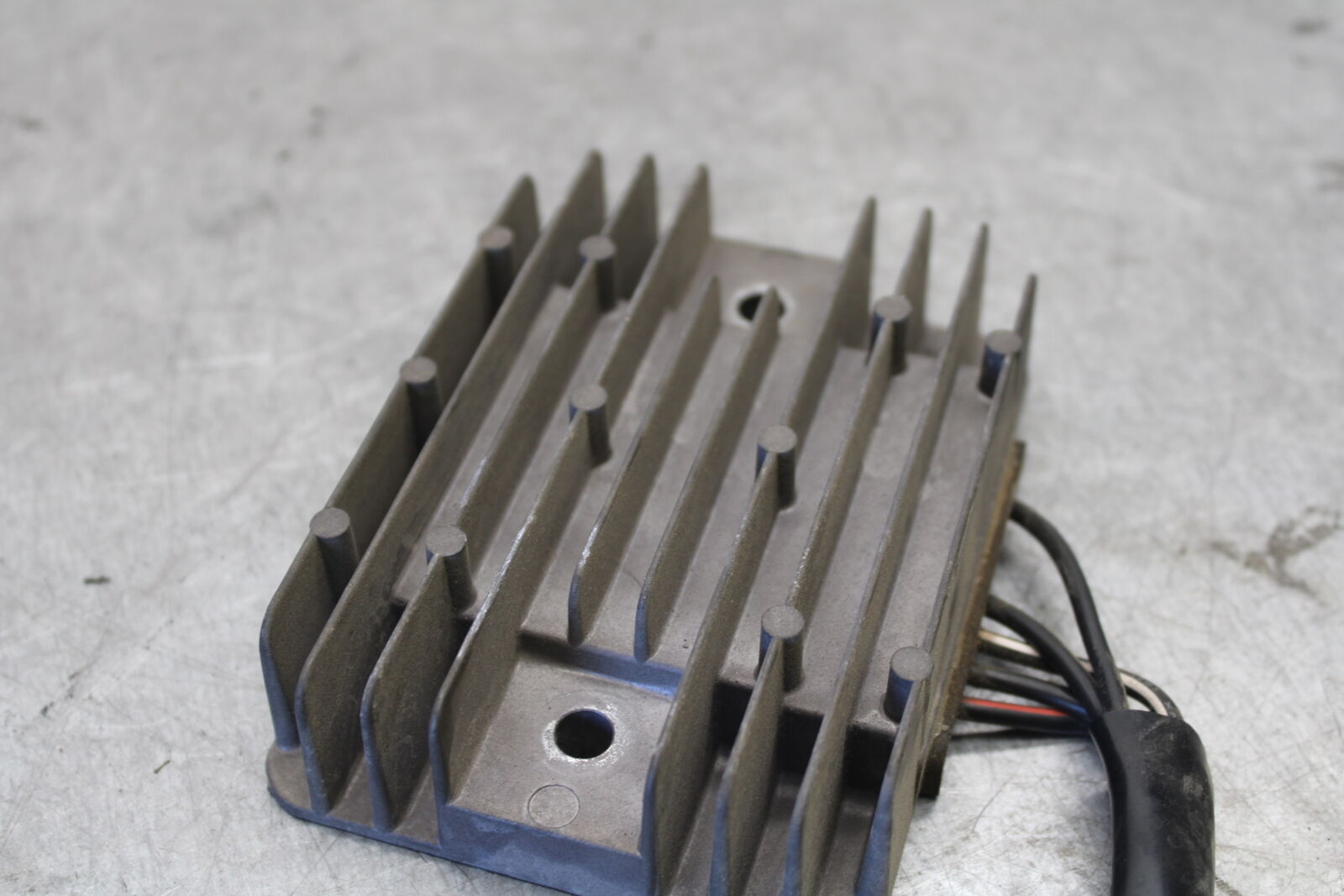04 SUZUKI GSXR600 RECTIFIER VOLTAGE REGULATOR 32800-33E21 BB676