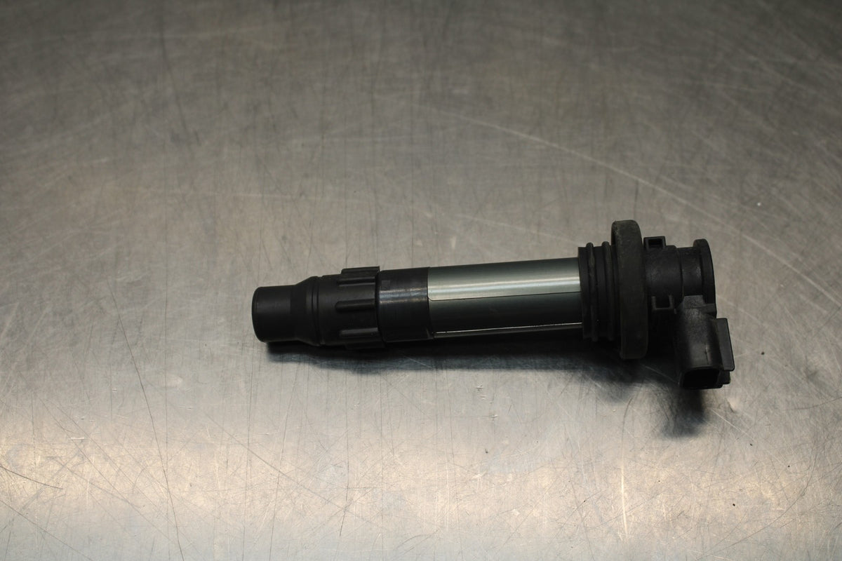 18-26 KAWASAKI Z400 IGNITION COILS COIL SPARK PLUG CAPS BB852