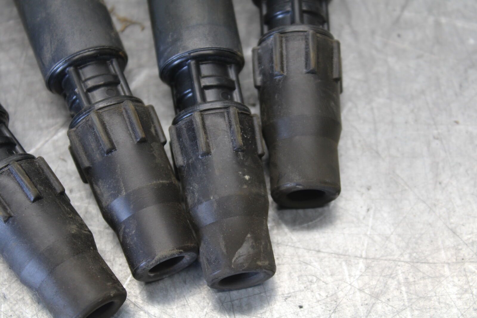 06-07 SUZUKI GSXR 600 IGNITION COILS COIL SPARK PLUG CAPS BB694