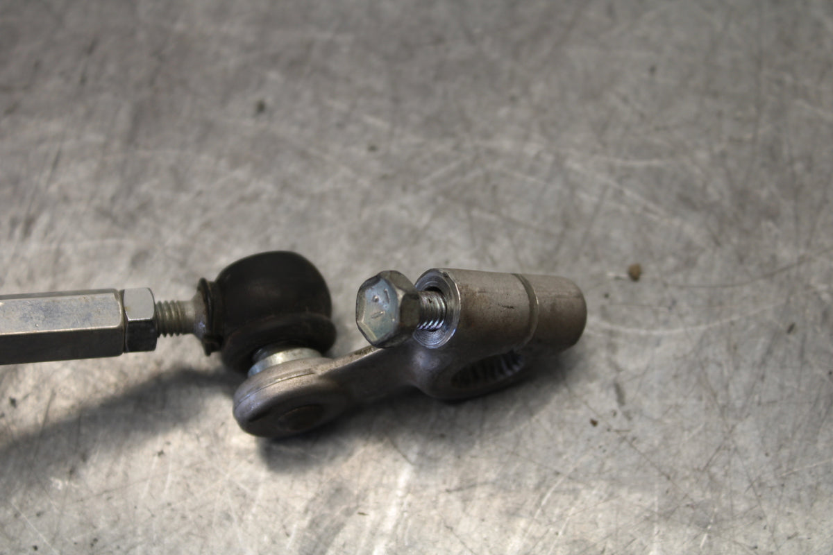 06-07 SUZUKI GSXR 600 SHIFTER LINKAGE SHIFT LINK PEDAL BB694