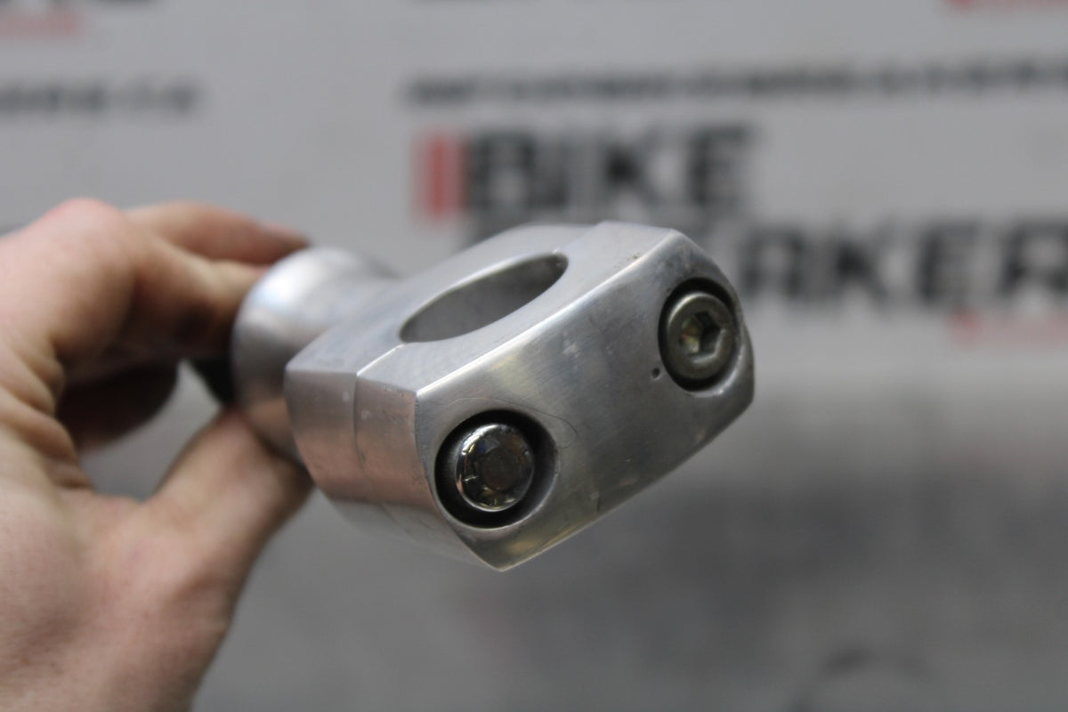 07 HONDA VTX1300R HANDLEBAR RISERS BB825