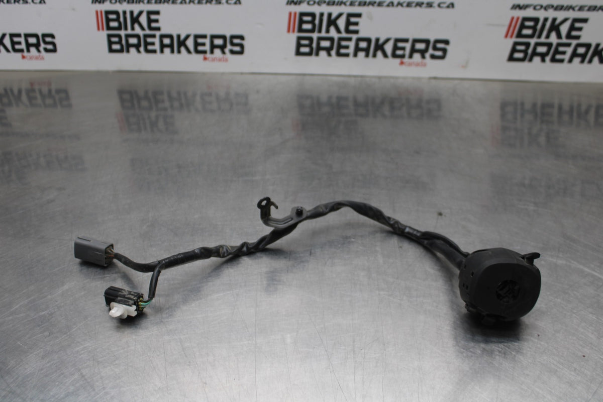 24-25 SUZUKI GSXR1000 LEFT CLIP ON HANDLE HORN SIGNALS SWITCH SWITCHES BB767