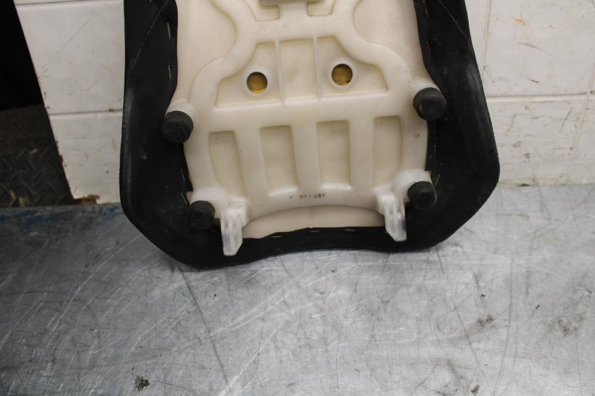 13 SUZUKI GSXR750 FRONT DRIVERS SEAT PAD SADDLE PILLION BB474