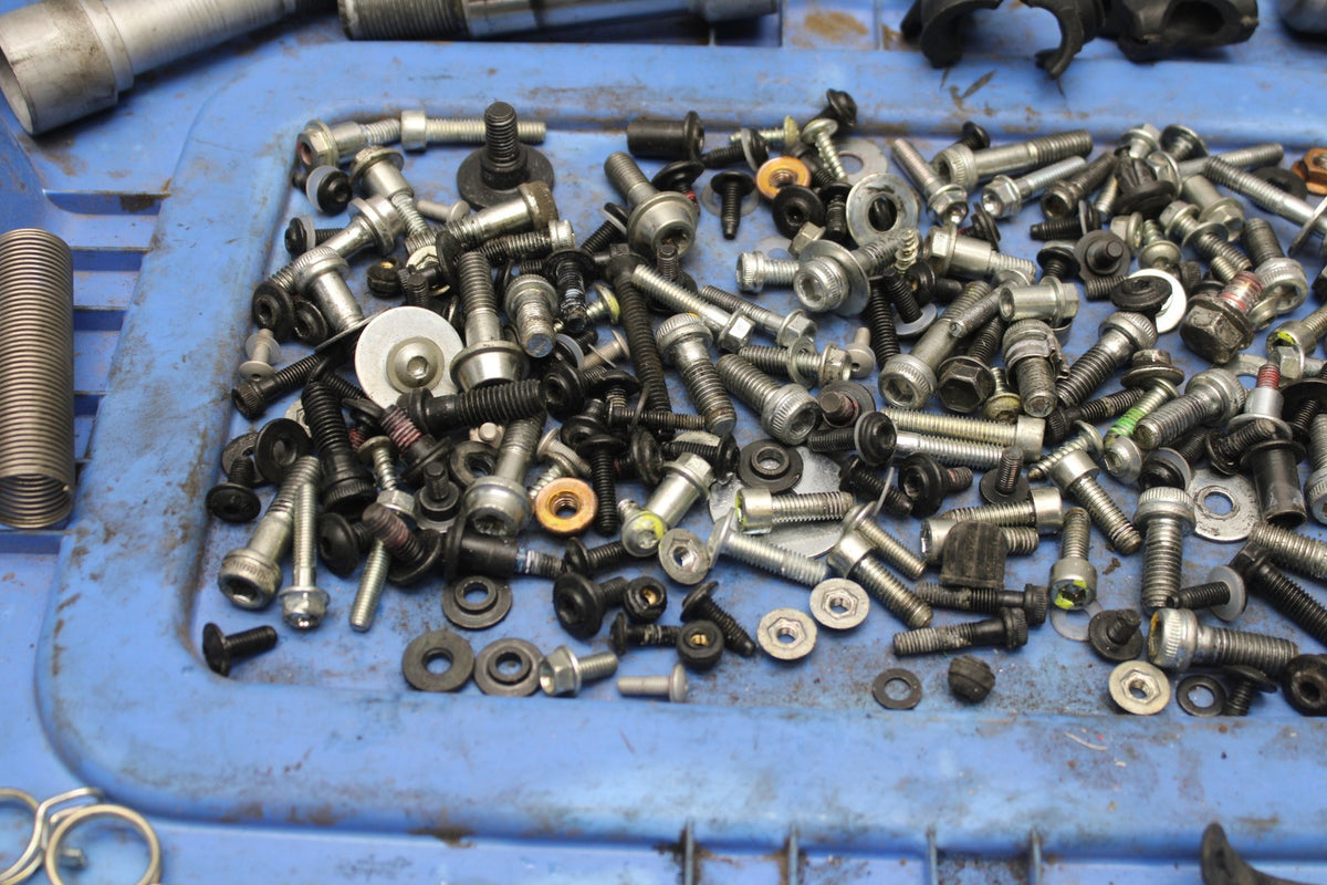 16 DUCATI 959 PANIGALE MOUNTING BOLTS HARDWARE SCREWS BB912