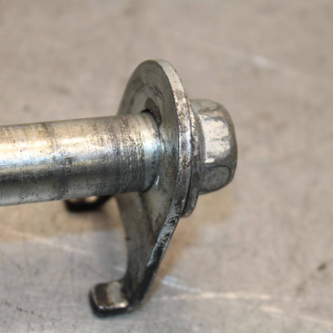 15-18 HONDA CB300FA REAR AXLE BACK WHEEL RIM PIVOT BOLT AXEL BB646