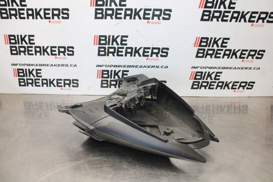 20 TRIUMPH STREET TRIPLE 765 REAR BACK TAIL FAIRING COWL SHROUD BB864