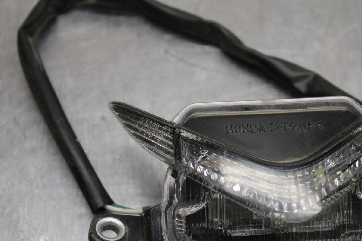 09 HONDA CBR600RR RUNNING PILOT FRONT LIGHT  BB760