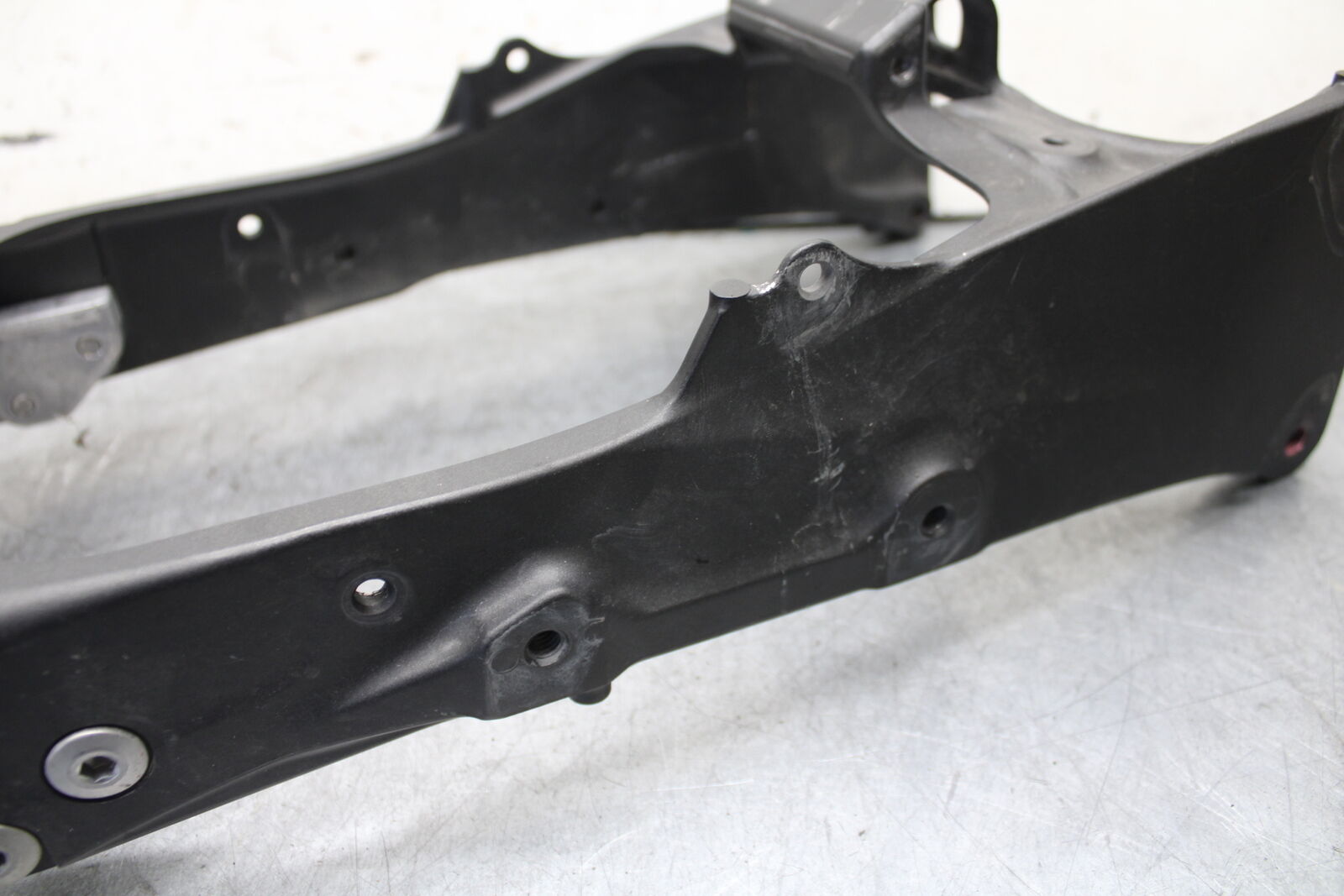 13-18 KAWASAKI NINJA ZX6R REAR SUBFRAME SUB FRAME 32160-0398 32160-0399 BB666