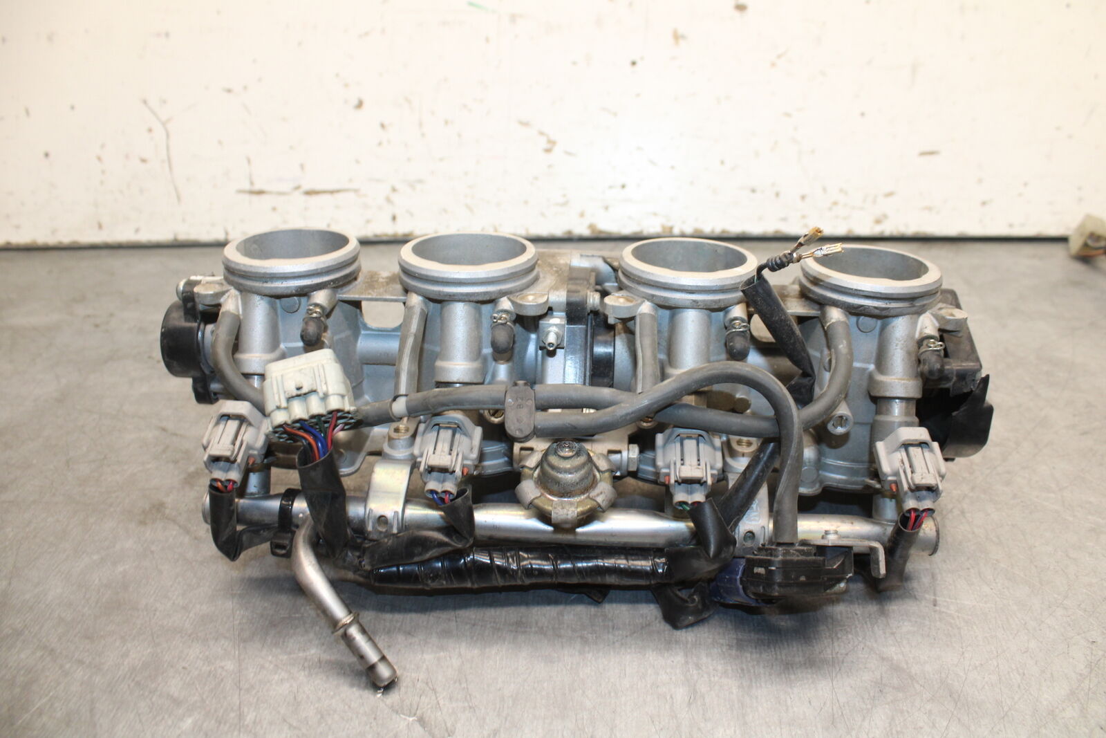 07-08 YAMAHA YZF R1 MAIN FUEL INJECTORS / THROTTLE BODIES BB724