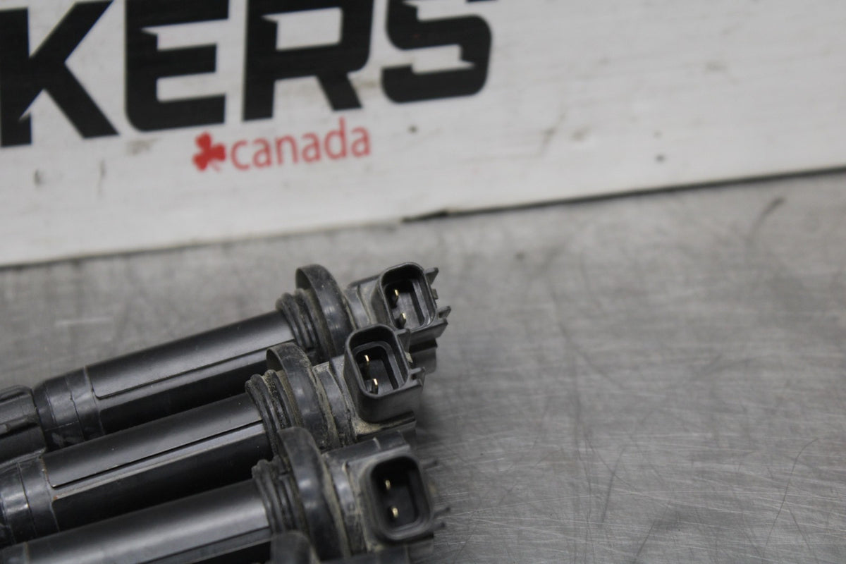 07 YAMAHA YZF R1 IGNITION COILS COIL SPARK PLUG CAPS BB675