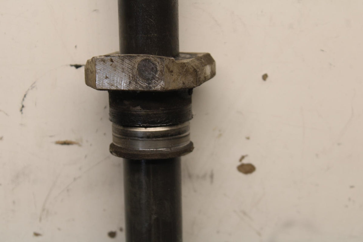 01-03 SUZUKI GSXR600 REAR AXLE BACK WHEEL RIM PIVOT BOLT AXEL BB633