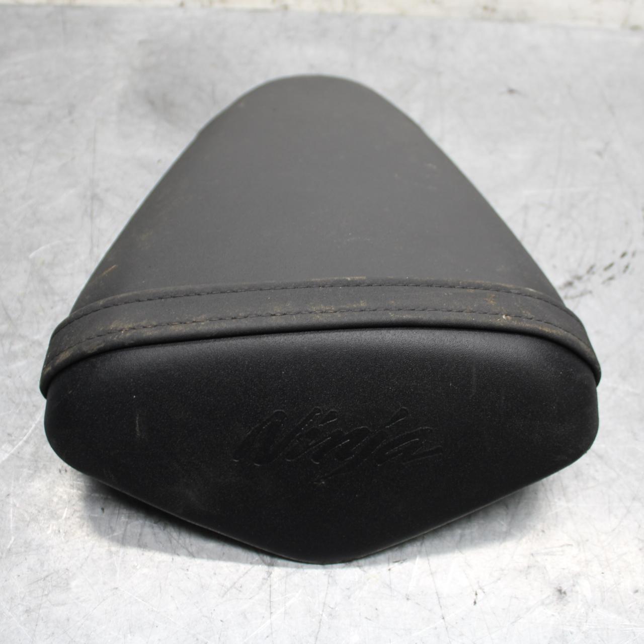 2009 Kawasaki Ninja ZX6R ZX600R REAR BACK PASSENGER TANDEM SEAT PAD SADDLE BB548