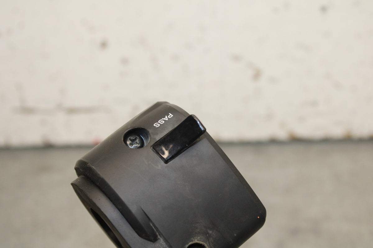 18-24 KAWASAKI NINJA 650 LEFT CLIP ON HANDLE HORN SIGNALS SWITCH SWITCHES BB725