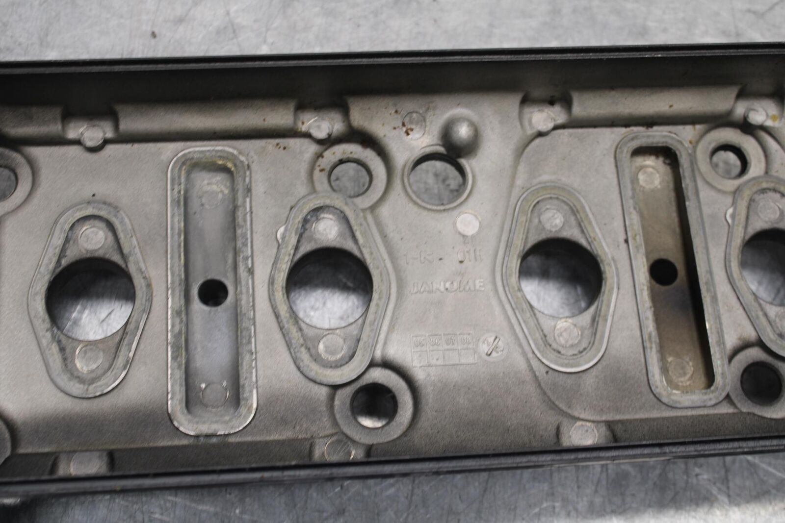 06-07 SUZUKI GSXR 600 750 ENGINE TOP END CYLINDER HEAD COVER BB98