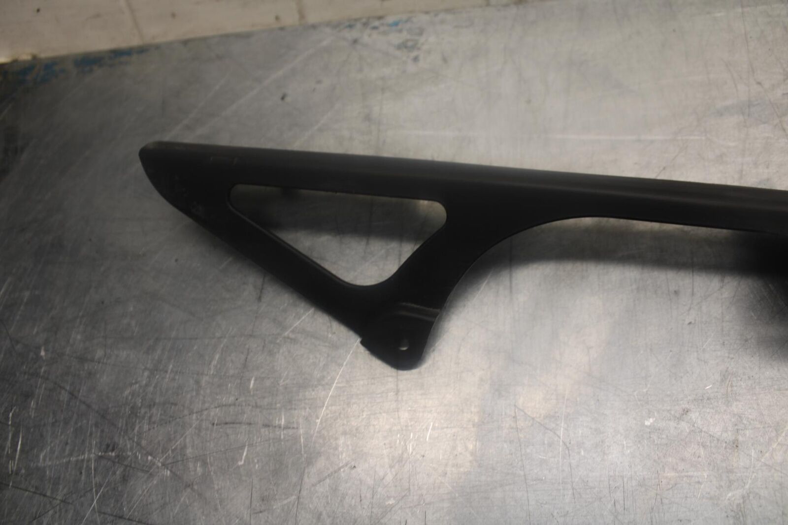 07-08 KAWASAKI NINJA ZX6R REAR BACK DRIVE CHAIN GUARD COVER  36014-0020 BB456