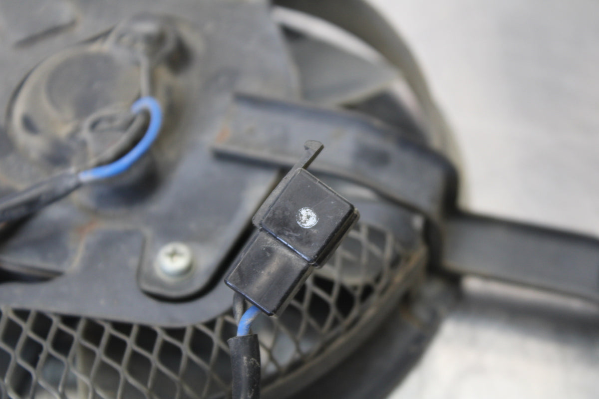 01-03 SUZUKI GSXR600 ENGINE RADIATOR COOLING FAN BB145