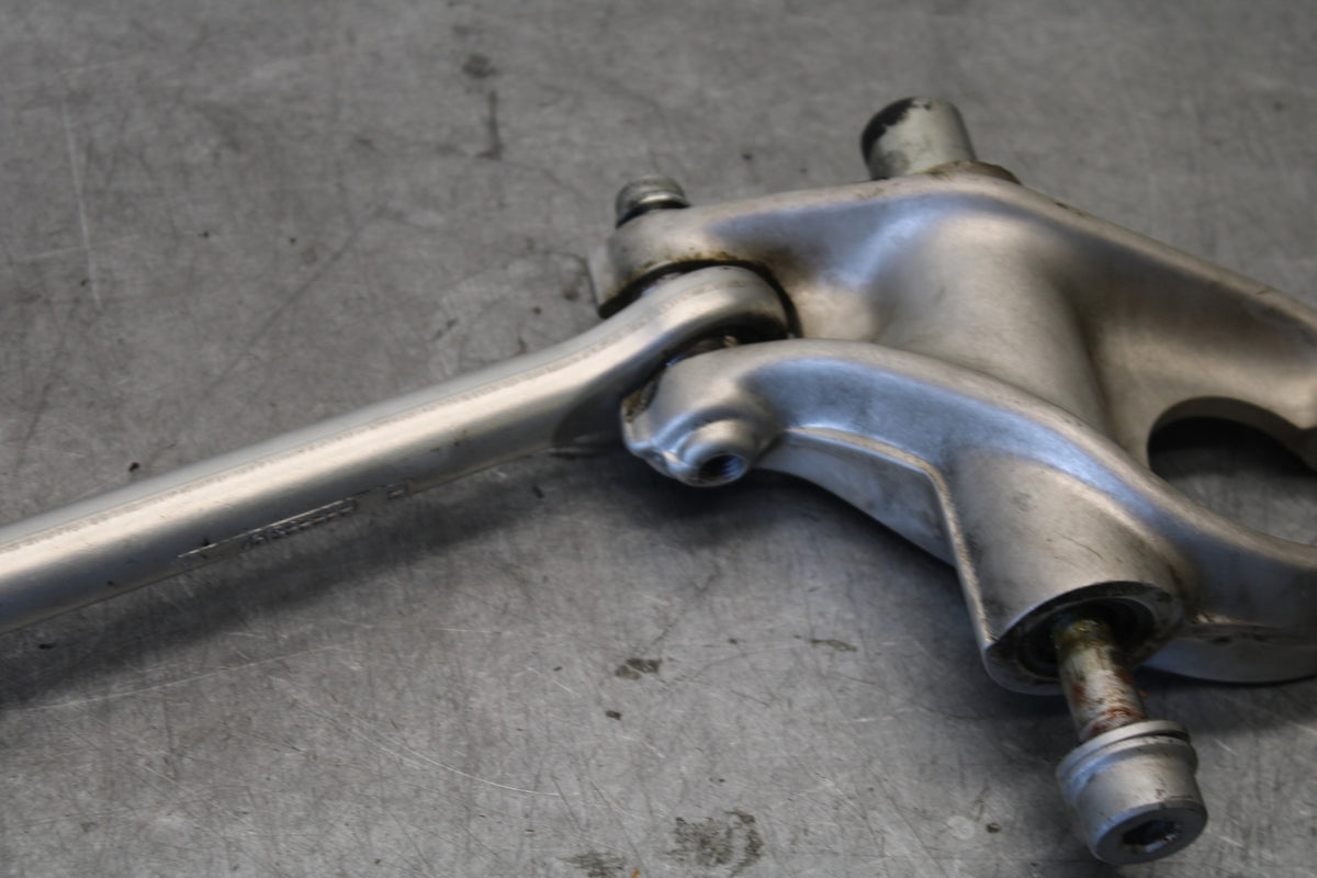 06-07 DUCATI MONSTER 695 REAR DOGBONE SHOCK LINKAGE LINK BB674