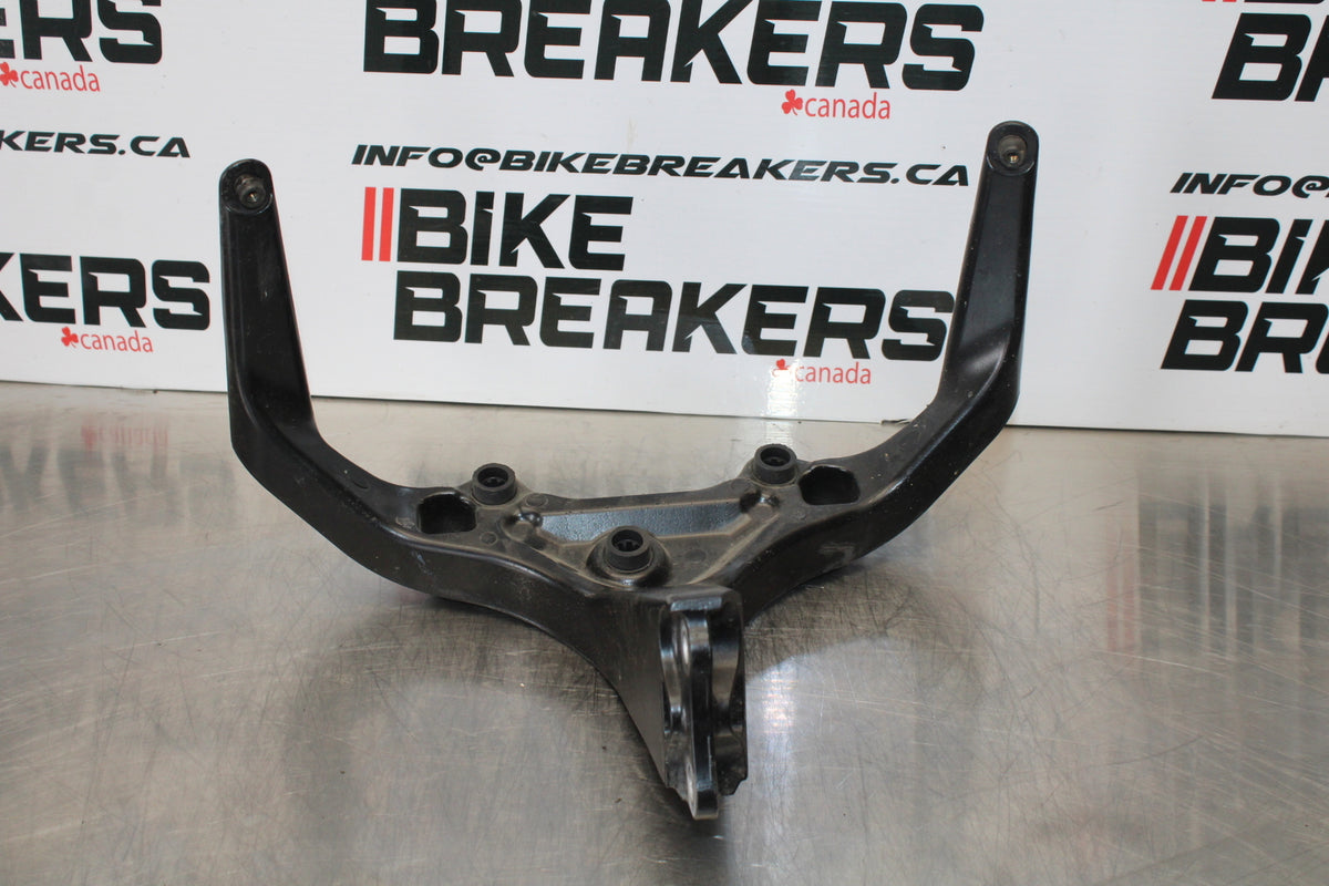 06-07 HONDA CBR1000RR UPPER FAIRING MIRROR GAUGES STAY BRACKET BB166