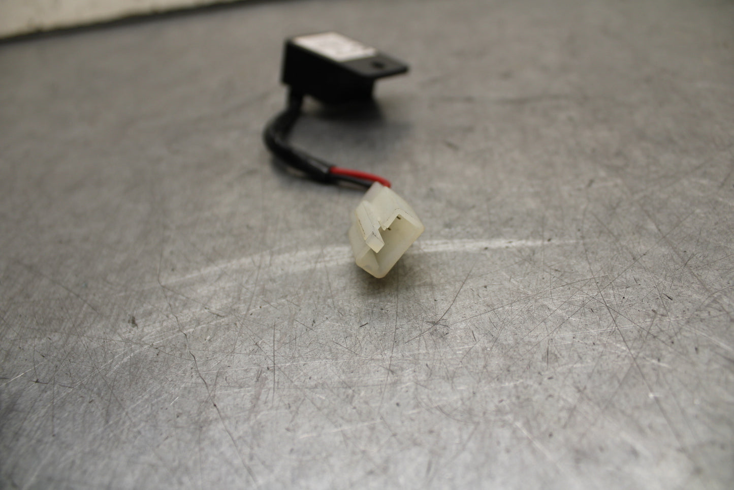 16 KAWASAKI NINJA ZX10R TURN SIGNAL BLINKER RELAY FLASHER SWITCH BB650