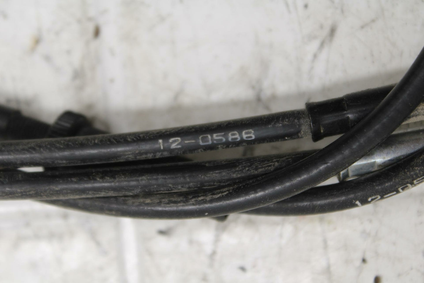 19-20 KAWASAKI NINJA ZX6R THROTTLE CABLES LINES BB407