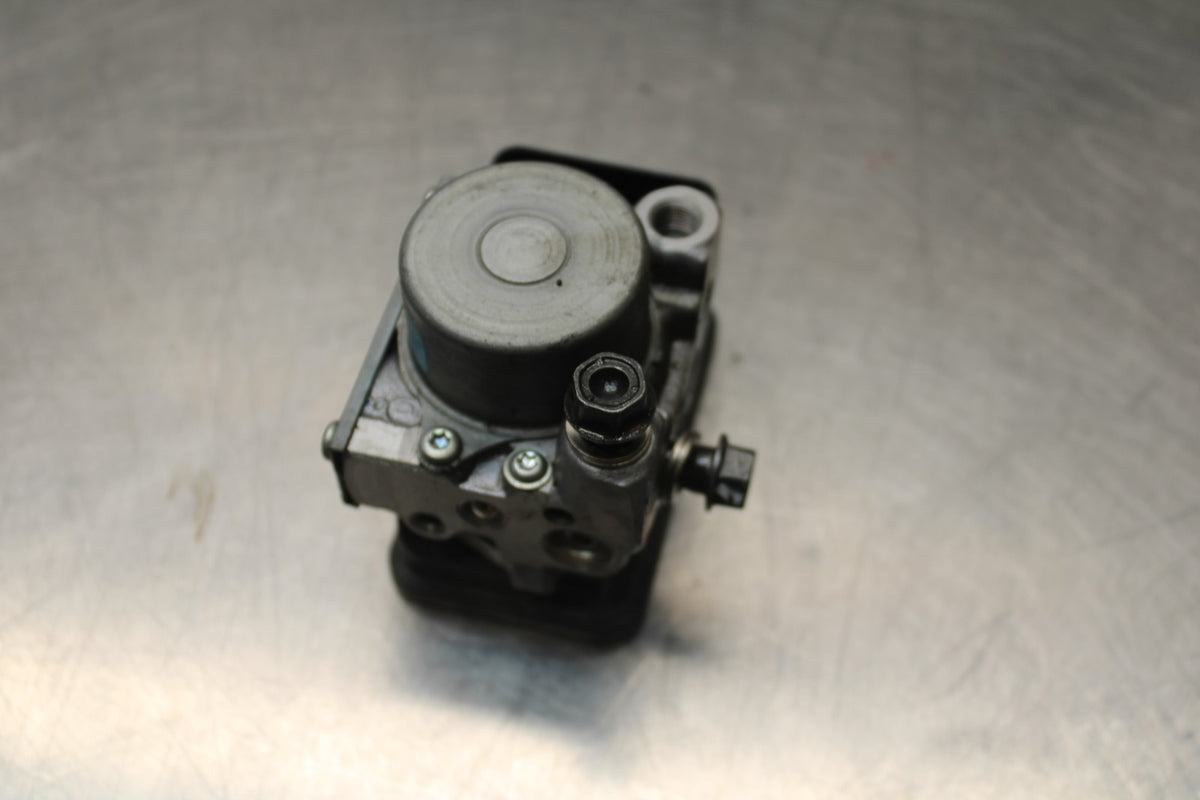 18 HONDA CB500F ABS PUMP UNIT MODULE BB861