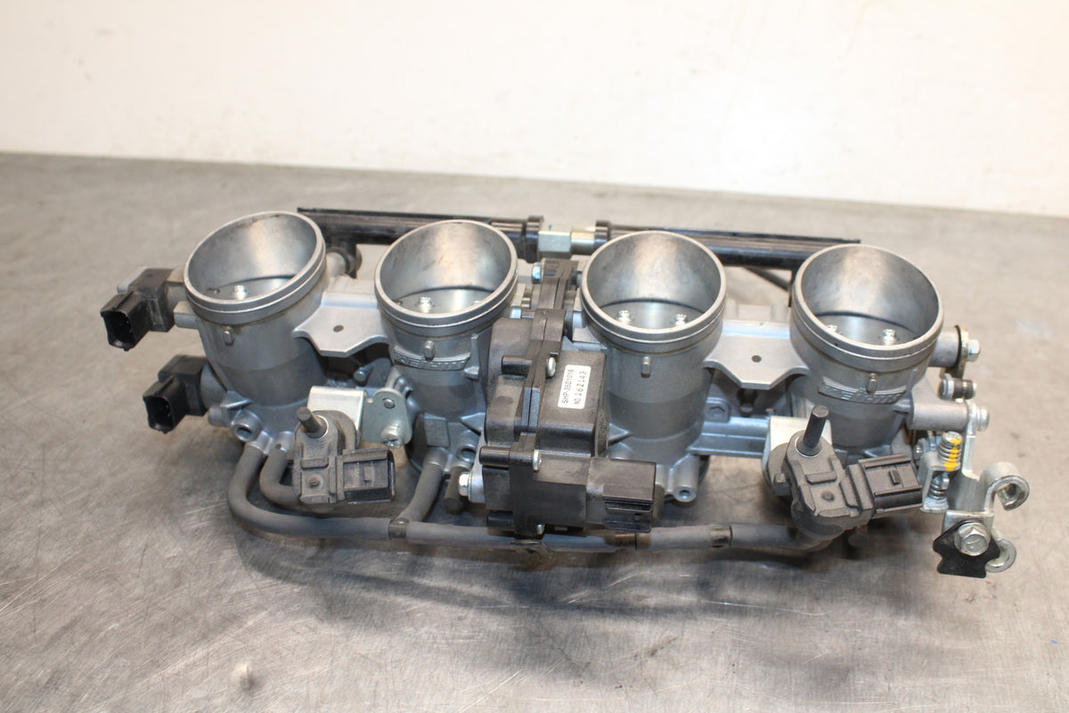 13-18 KAWASAKI NINJA ZX6R MAIN FUEL INJECTORS / THROTTLE BODIES BB130