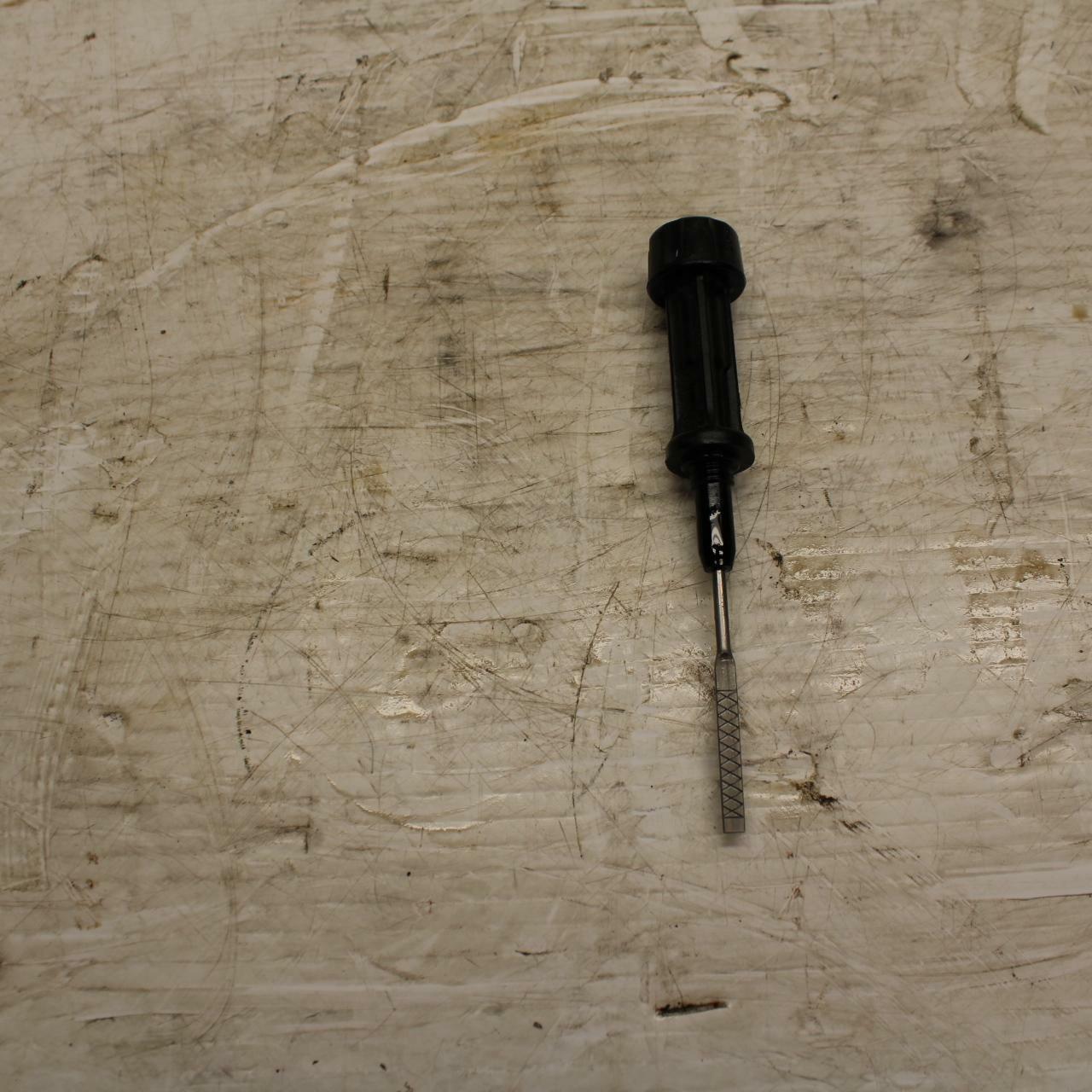 05 YAMAHA YZF R6S OIL DIPSTICK BB234