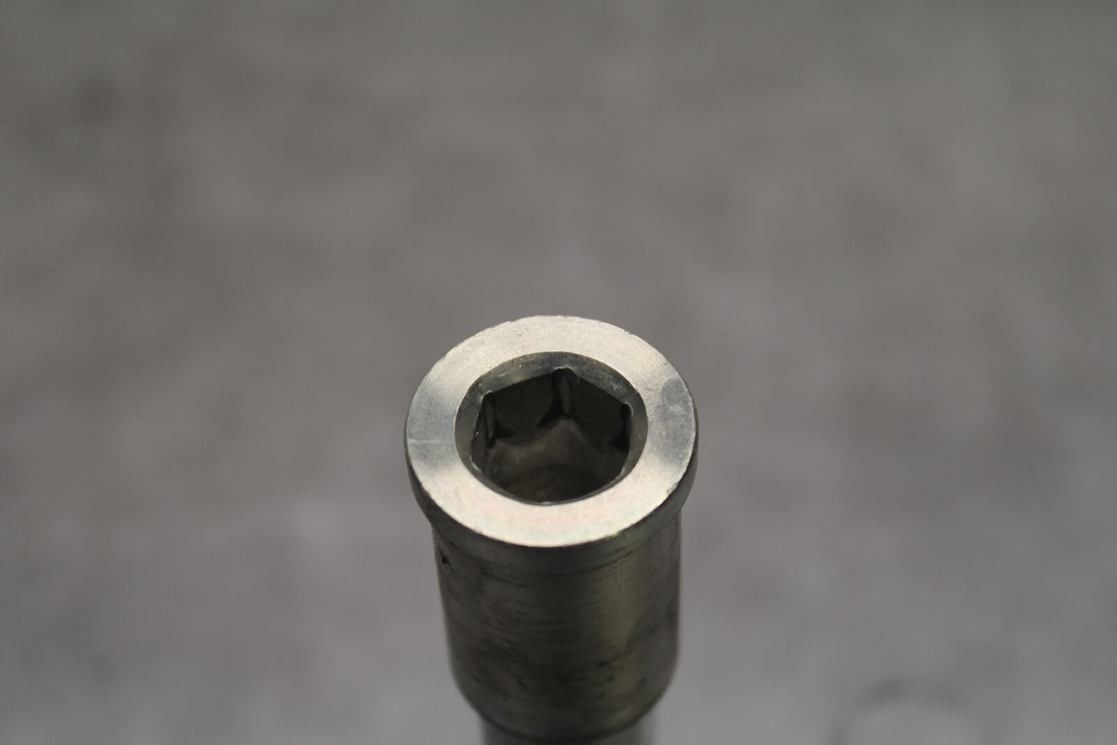 18-24 KAWASAKI NINJA 650 FRONT WHEEL RIM AXLE PIVOT BOLT BB725