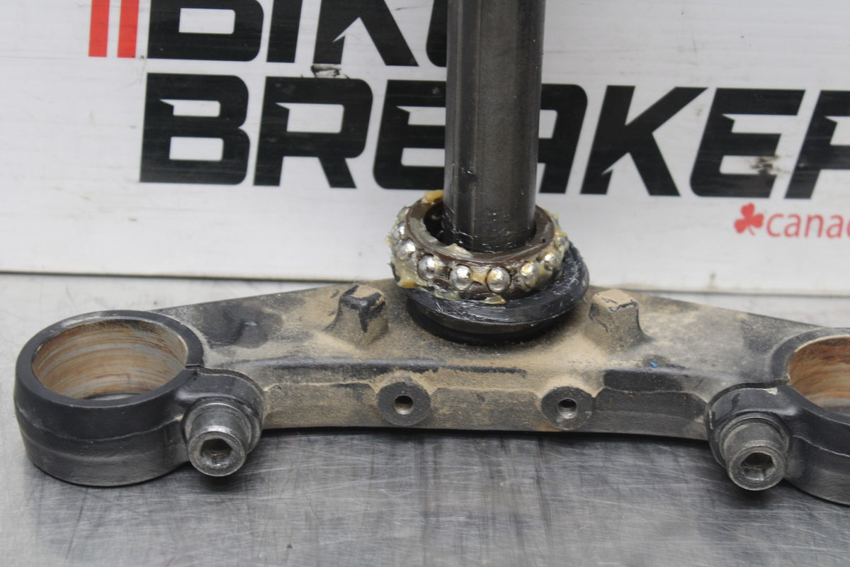17-18 YAMAHA YZF R3 FRONT FORKS CLAMP LOWER TRIPLE TREE STEM BB788