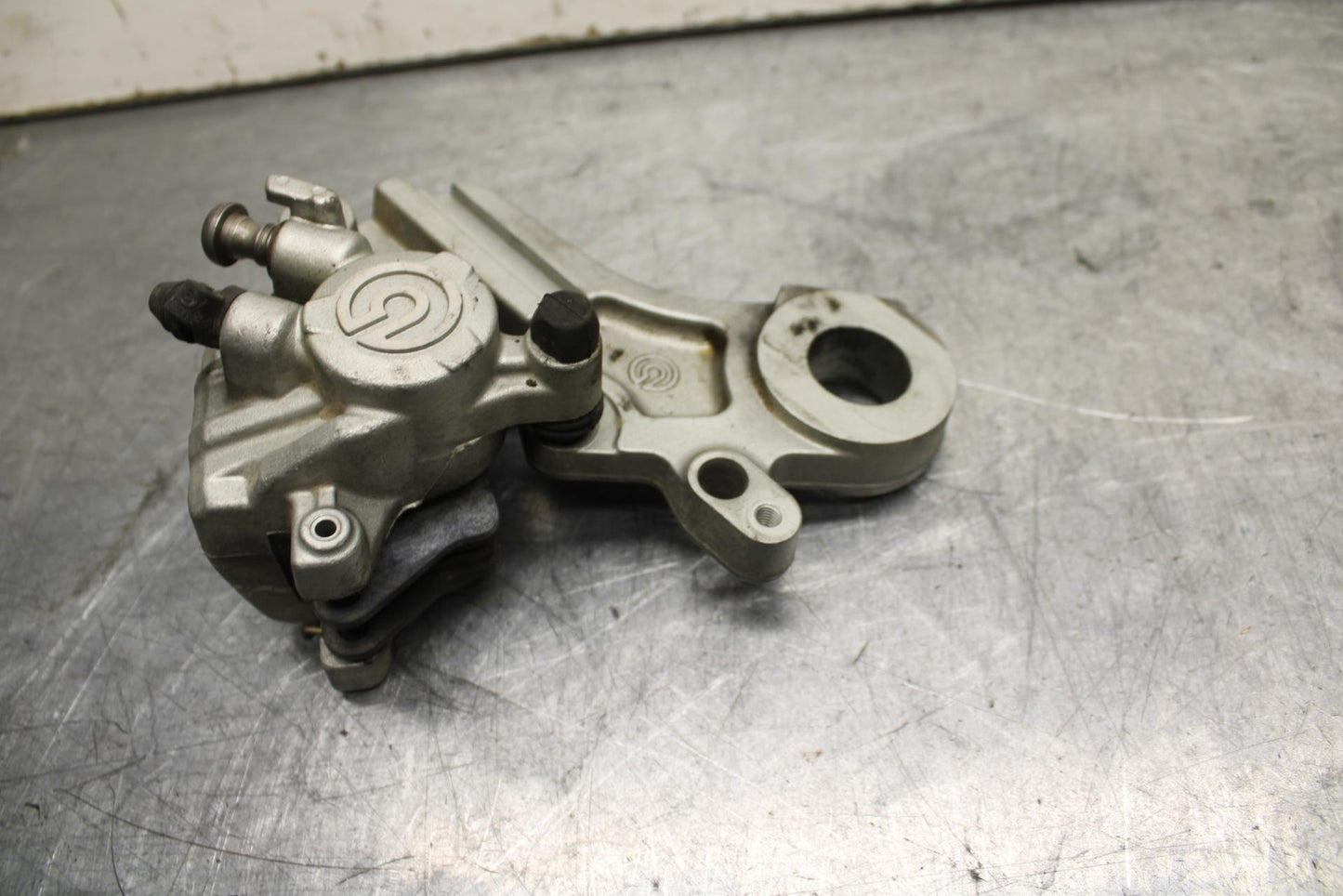 16-18 KTM 690 DUKE REAR BACK BRAKE CALIPER W MOUNT BRACKET BB631