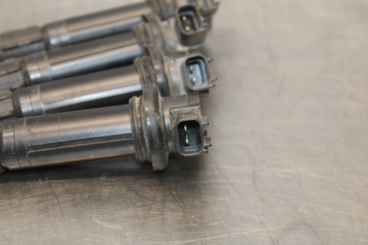 07 YAMAHA YZF R1 IGNITION COILS COIL SPARK PLUG CAPS BB675