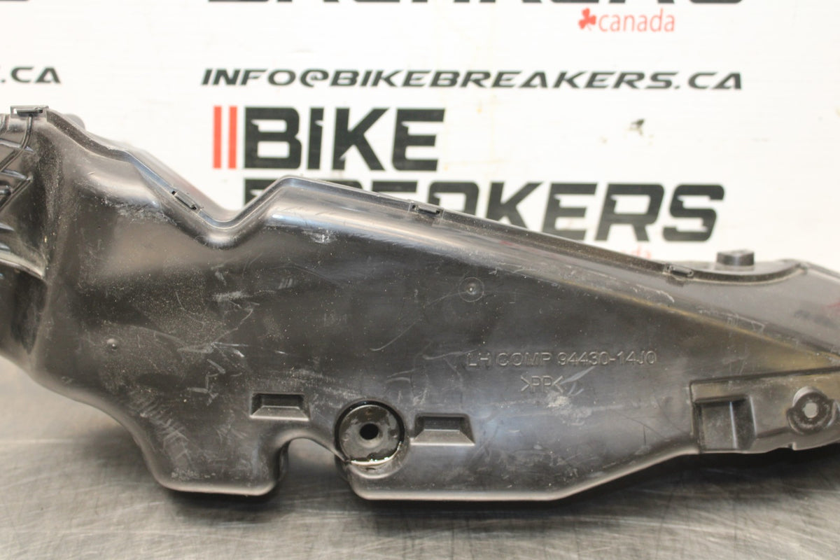 11-24 SUZUKI GSXR750 LEFT RAM AIR INTAKE DUCT TUBE BB630