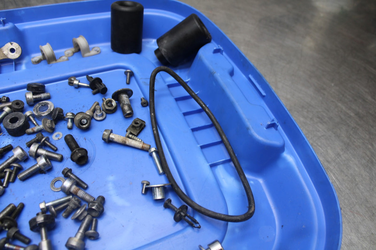 00-01 HONDA CBR929RR MOUNTING BOLTS HARDWARE SCREWS BB925