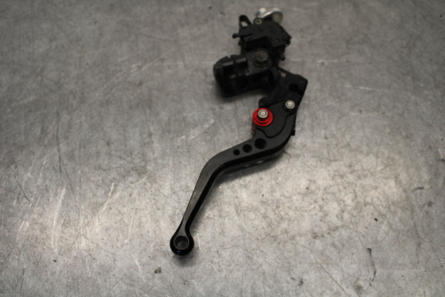 05-06 SUZUKI GSXR1000 CLUTCH PERCH MOUNT WITH LEVER BB663