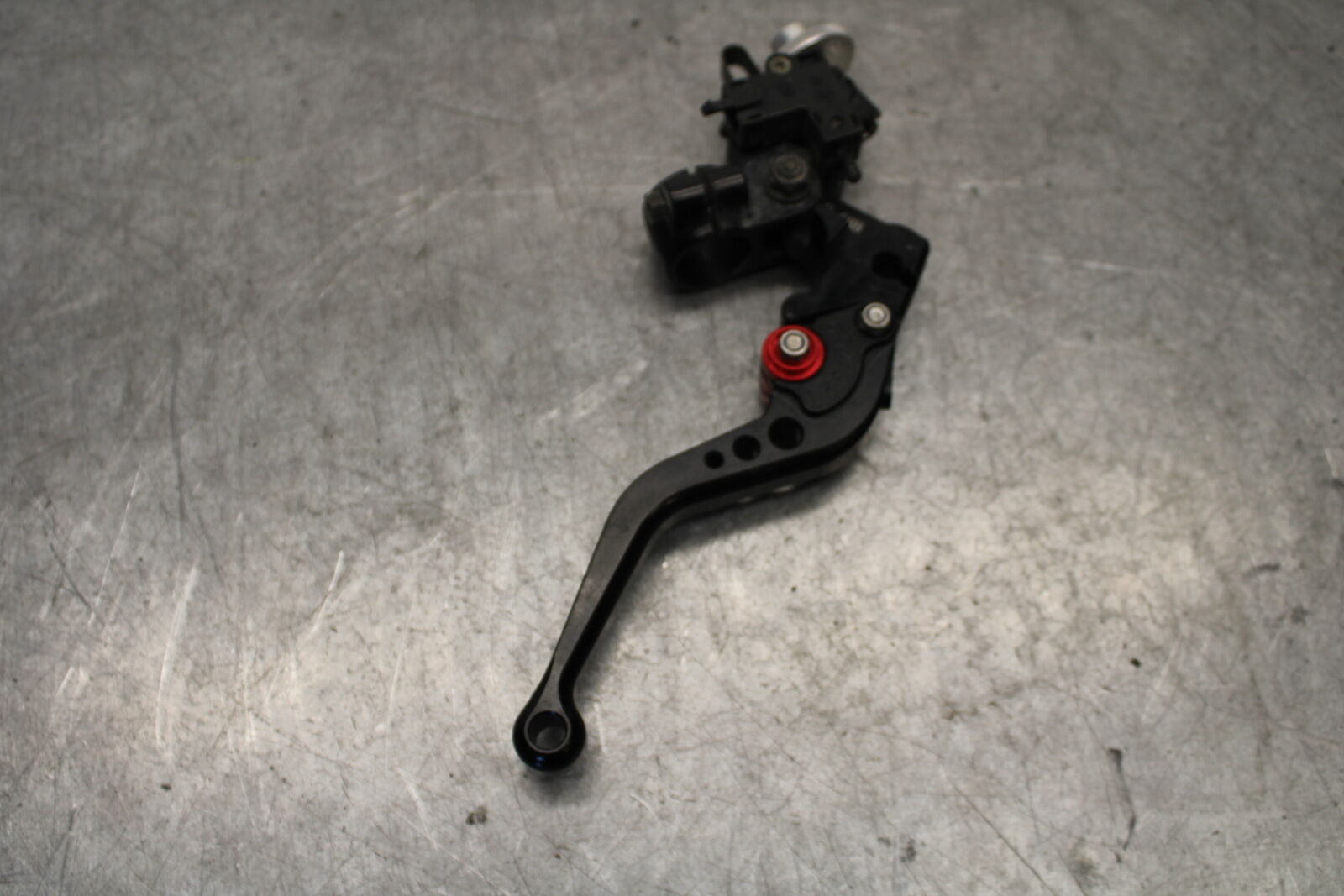 05-06 SUZUKI GSXR1000 CLUTCH PERCH MOUNT WITH LEVER BB663