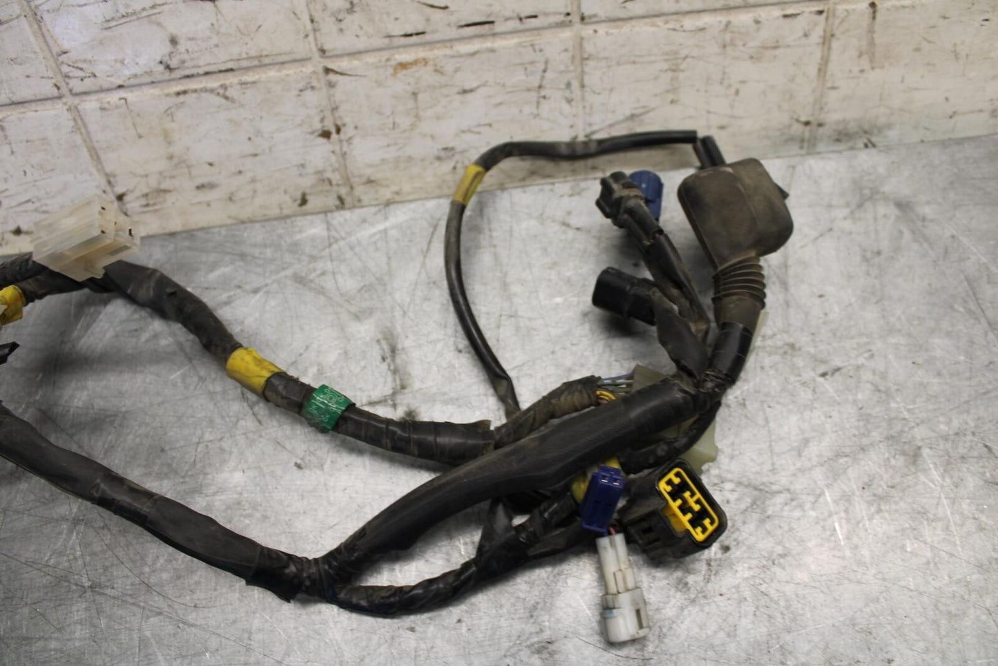 2009 Yamaha YZF R6 HEADLIGHT SPEEDO GAUGES WIRING HARNESS WIRE LOOM BB532