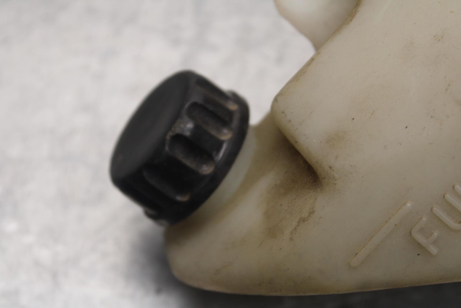 1985 Kawasaki Ninja 900R ZX900A COOLANT WATER TANK RESERVOIR BOTTLE BB84