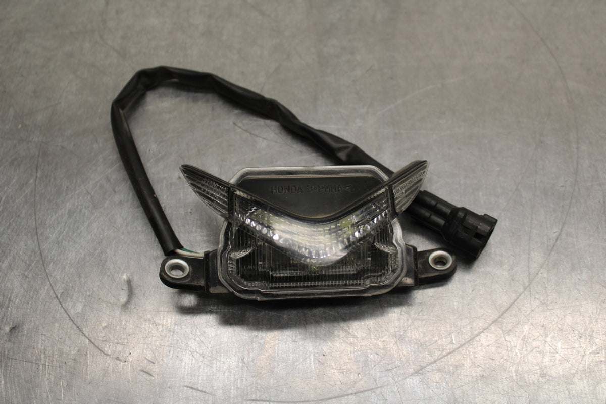 09 HONDA CBR600RR RUNNING PILOT FRONT LIGHT  BB760