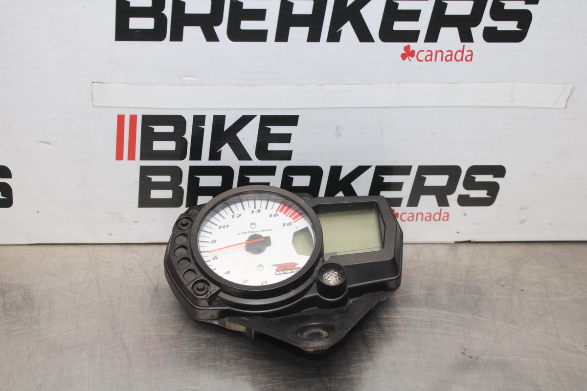 06-07 SUZUKI GSXR 600 11,551 km GAUGES DISPLAY CLUSTER SPEEDOMETER TACH BB836-B
