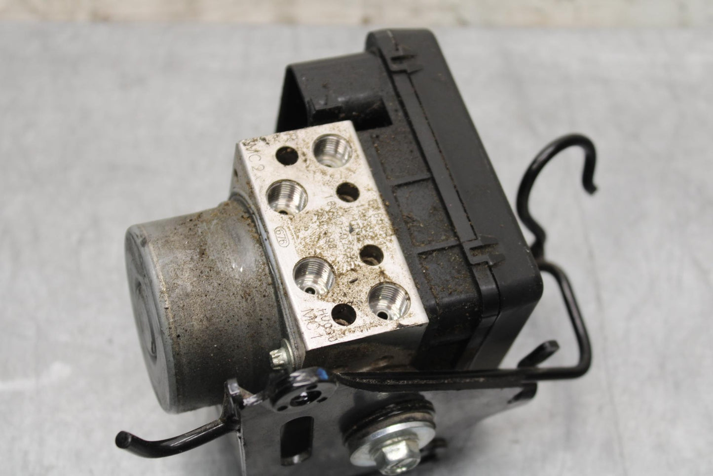 2014 Kawasaki Ninja 650 EX650E ABS PUMP UNIT MODULE BB569