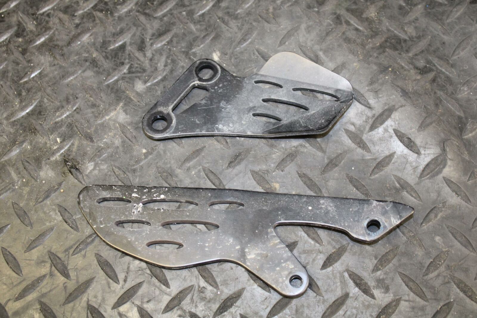09-14 YAMAHA YZF R1 LEFT RIGHT REARSET REAR SET HEEL GUARD COVER SET  BB192