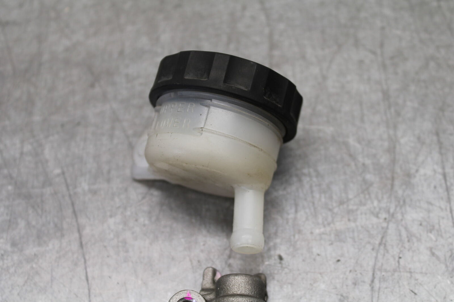 12-17 KAWASAKI ER-6N Z650 REAR BACK BRAKE MASTER CYLINDER W RESERVOIR BB709