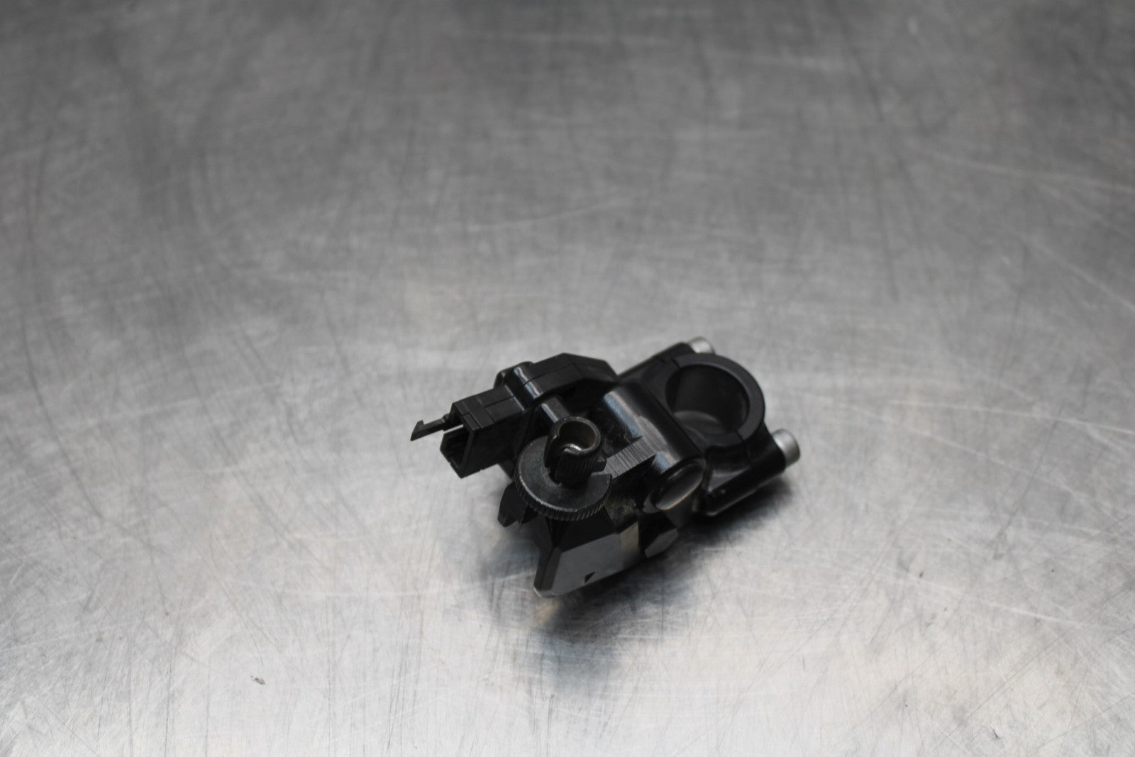 21-23 KAWASAKI NINJA ZX6R CLUTCH LEVER PERCH MOUNT BRACKET BB179