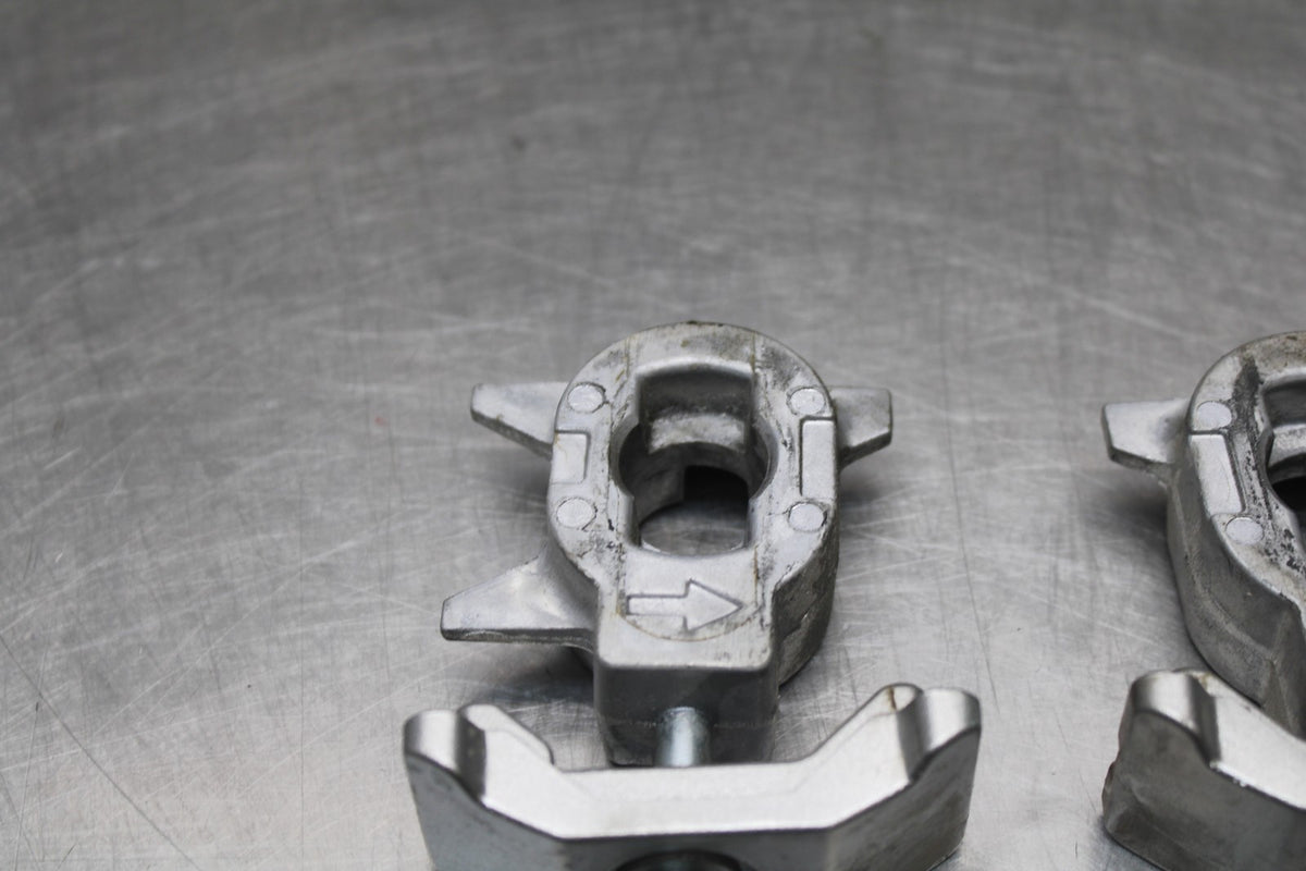 23-24 YAMAHA MT-07 SWINGARM CHAIN TENSIONER ADJUSTMENT BRACKETS  BB927