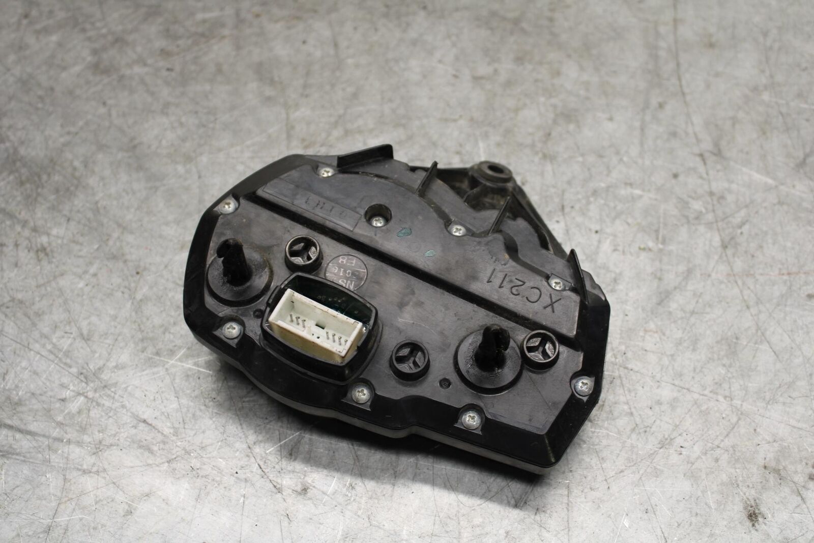 06-07 SUZUKI GSXR600 SPEEDO TACH GAUGES DISPLAY CLUSTER SPEEDOMETER BB543#A