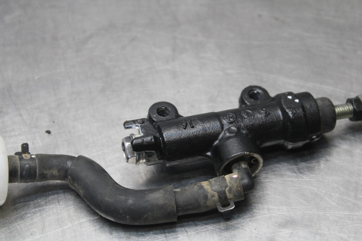 23-26 KAWASAKI NINJA ZX4RR REAR BACK BRAKE MASTER CYLINDER W RESERVOIR BB872
