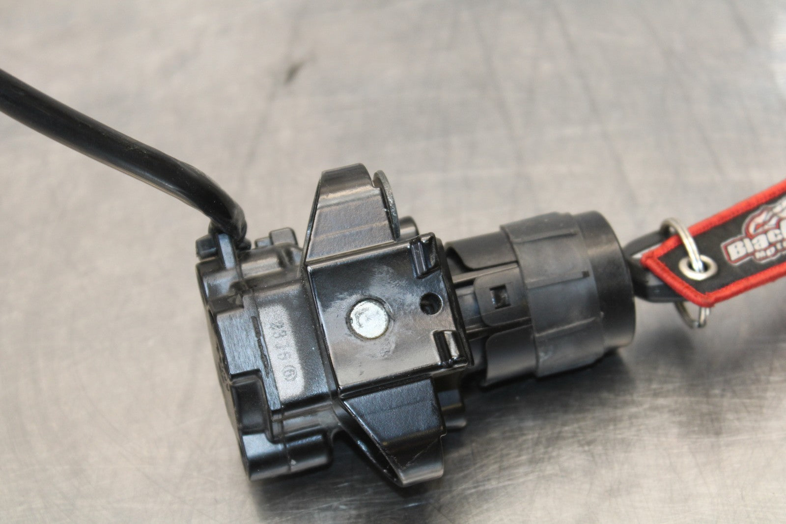 21-23 KAWASAKI NINJA ZX6R IGNITION LOCK KEY SET W/ GAS CAP AND SEAT LOCK BB179