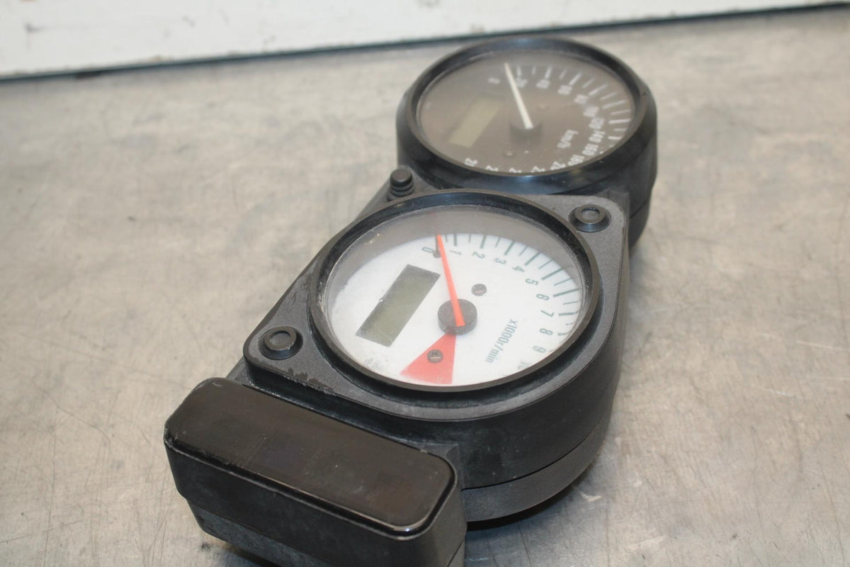 1999 Suzuki GSXR600 SPEEDO TACH GAUGES DISPLAY CLUSTER SPEEDOMETER  BB608